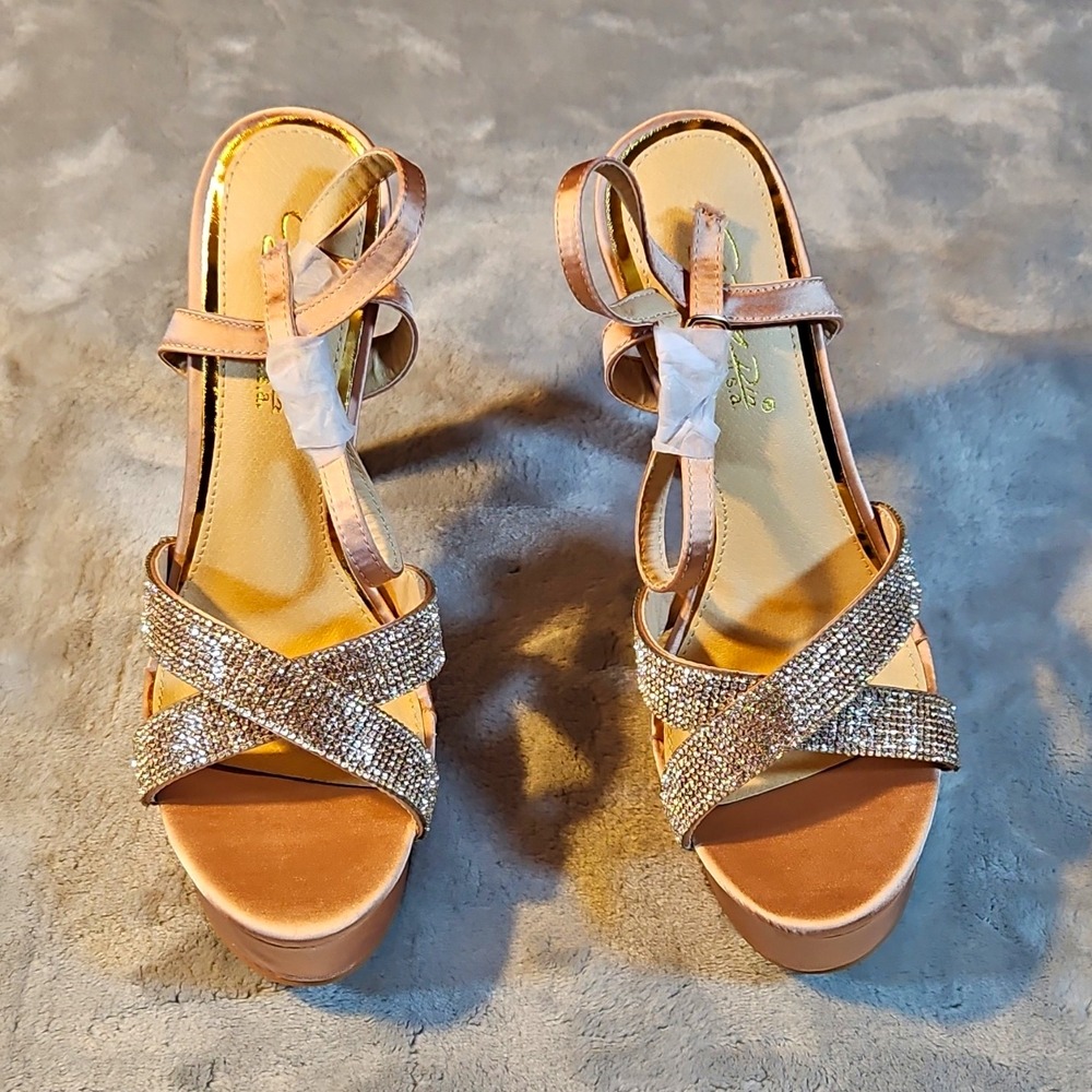 Cathy Jean Champagne Synthetic Rhinestone Strappy Platform Stiletto Heel Size 9